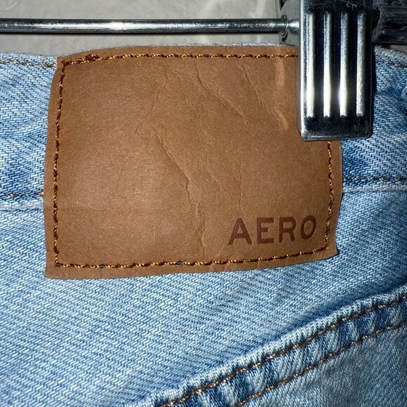 Aeropostale Light wash High rise Distressed Mom Jeans size 4 #719 - Picture 9 of 12